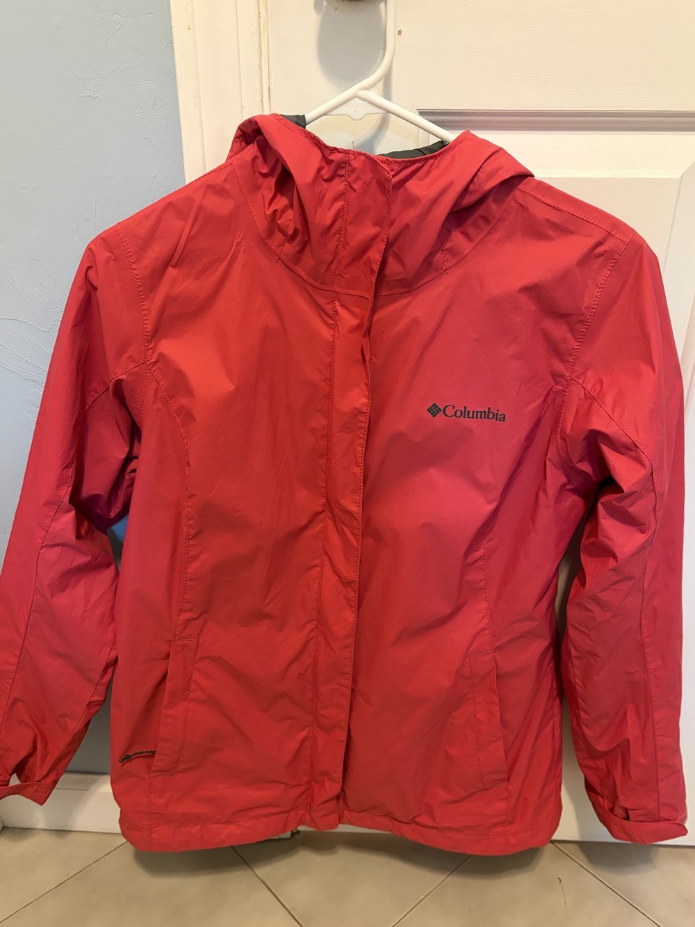 Columbia Women’s Small Pink Rain Coat